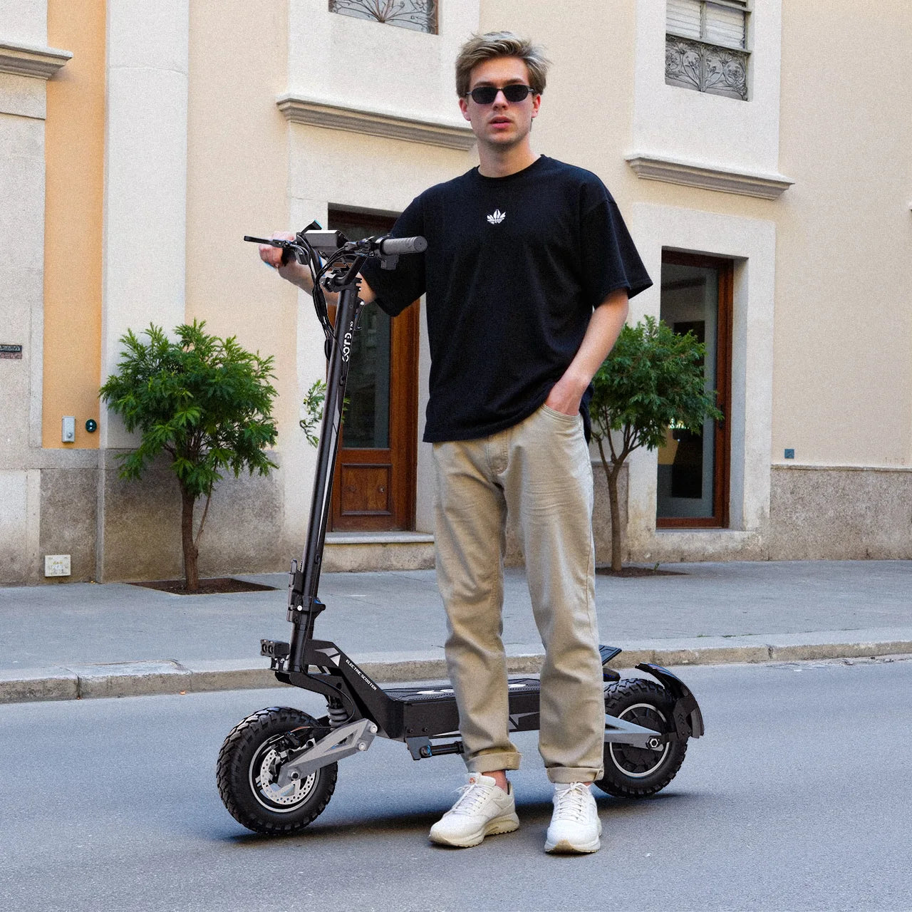 OOTD T10 Electric Scooter 900W Peak Power 31mph Foldable Pro